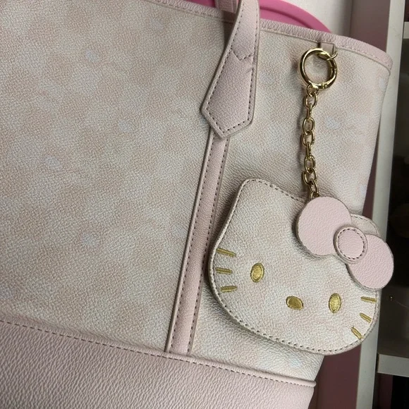 Hello Kitty Light Pink Tote with Character Charm - Picture 5 of 5